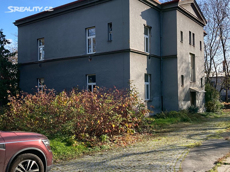 Prodej skladového prostoru 3 700 m², Praha