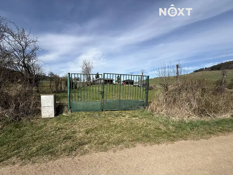 Prodej stavebního pozemku 1784 m², Švihov – náhled fotky 2