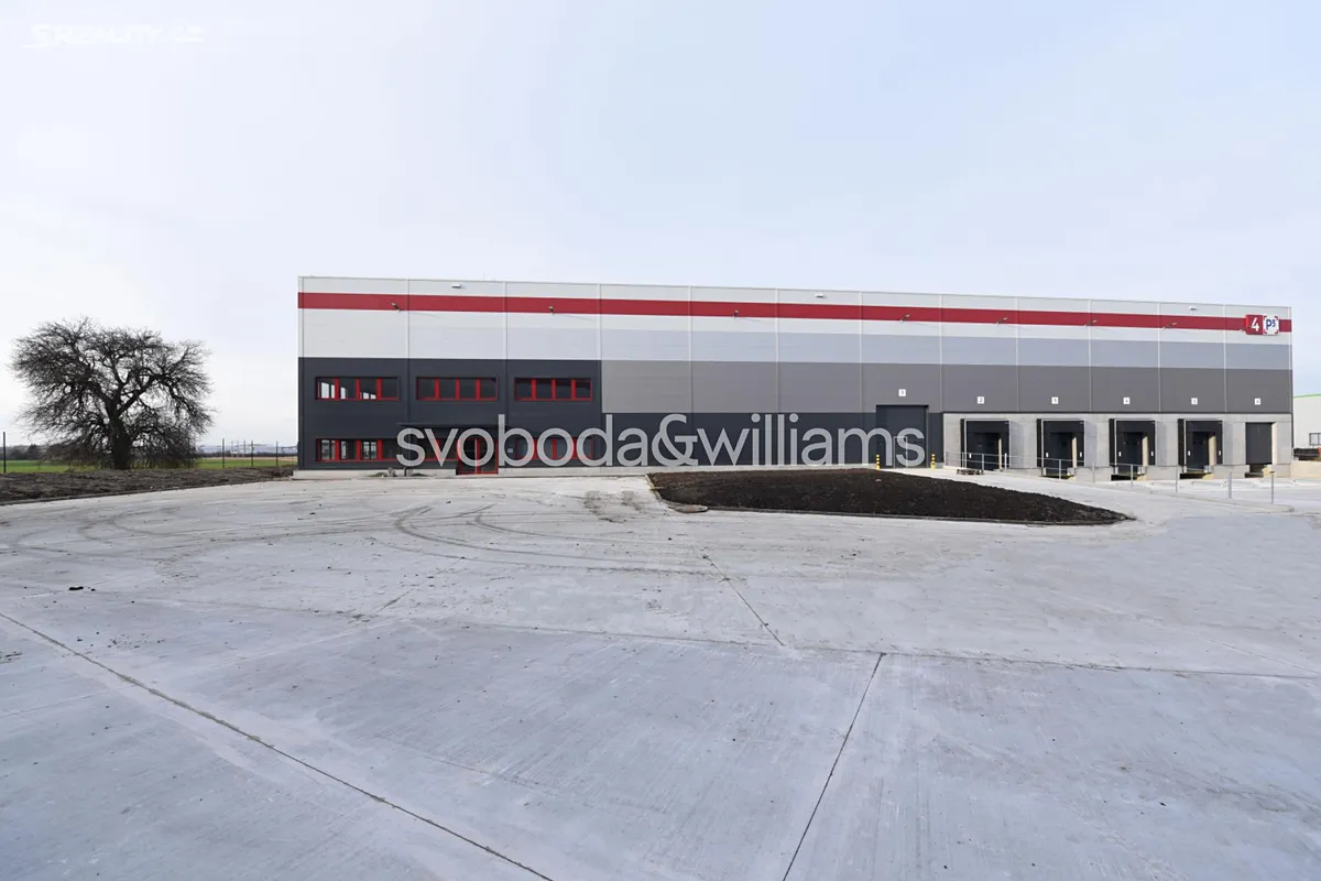 Pronájem výrobní haly, prostoru 4042 m², Plazy