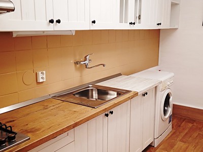 Pronájem bytu 1+1 52 m²