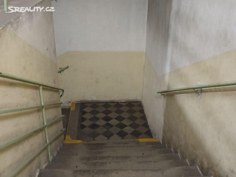 Pronájem skladového prostoru 840 m² – další