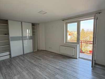 Pronájem bytu 1+kk 32 m² (Jednopodlažní)