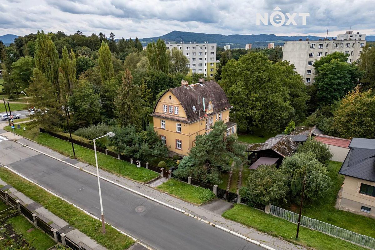 Prodej vily 423 m², pozemek 3460 m² – fotografie 2