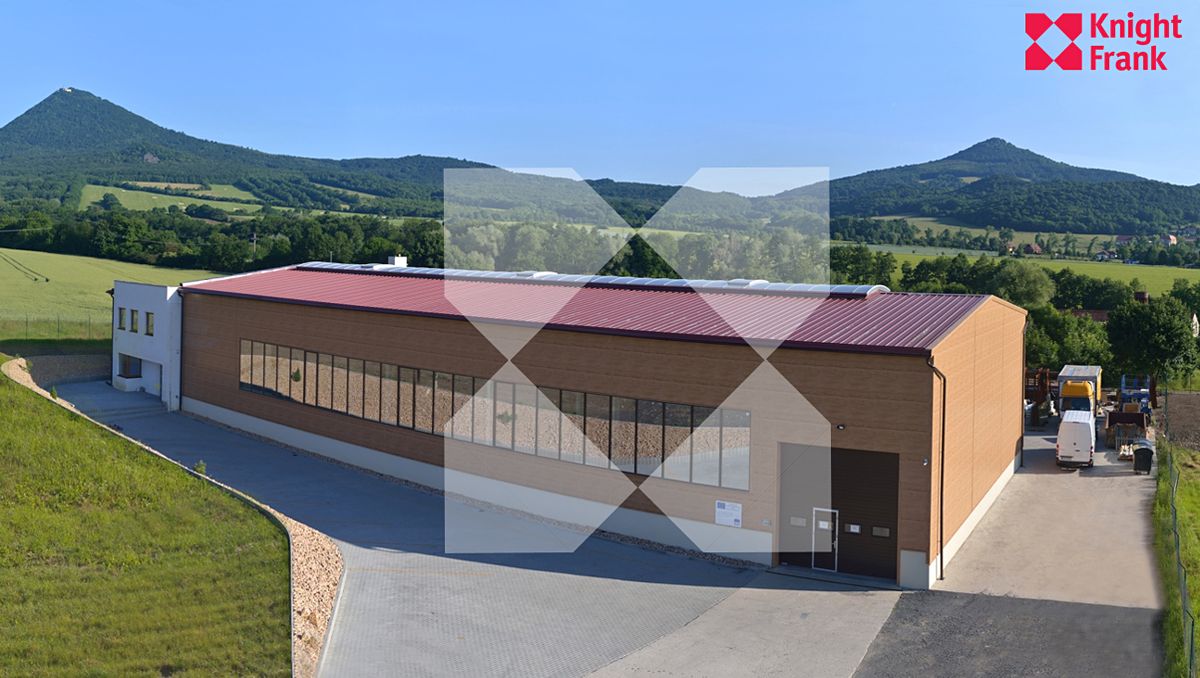Prodej výrobní haly, prostoru 800 m²