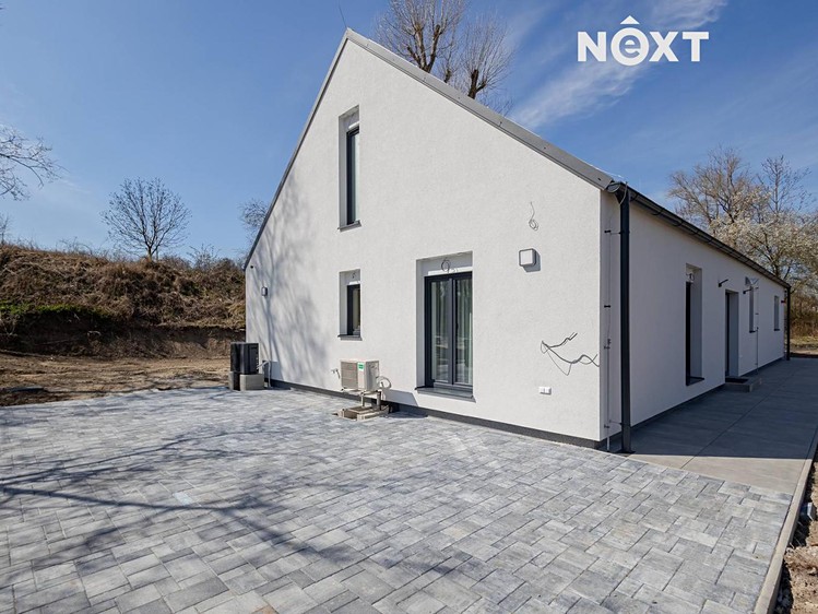 Haus zum Kauf, 160 m² (2 von 32)