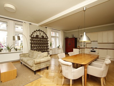 Pronájem bytu 4+kk 145 m²