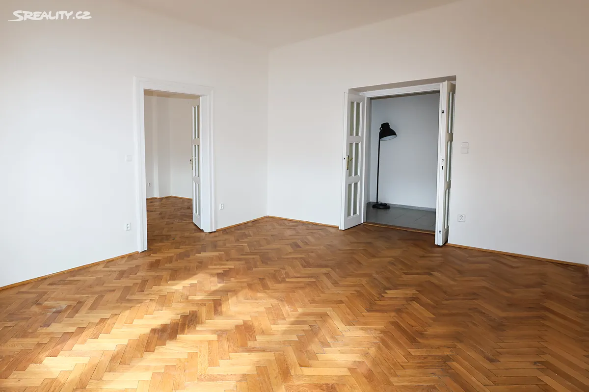 Pronájem bytu 2+1 92 m² – pohled 3