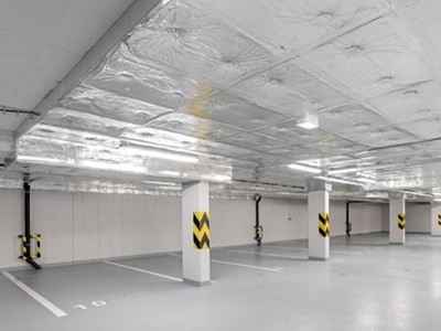 Pronájem garážového stání 15 m²