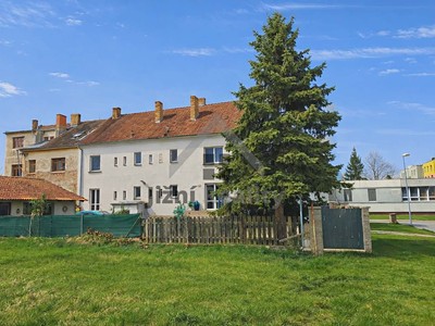 Haus zum Kauf, 450 m² (2 von 28)
