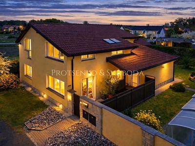 Prodej  rodinného domu 283 m², pozemek 721 m²