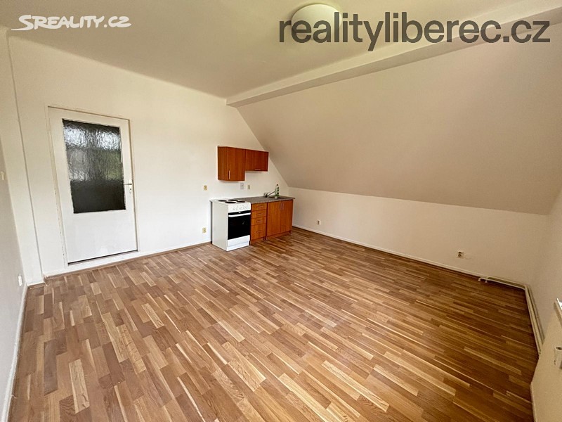 Pronájem bytu 1+kk 36 m² – pohled 2