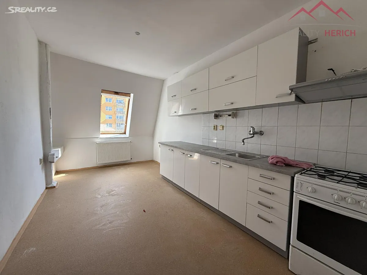 Pronájem bytu 3+1 70 m², Alešova
