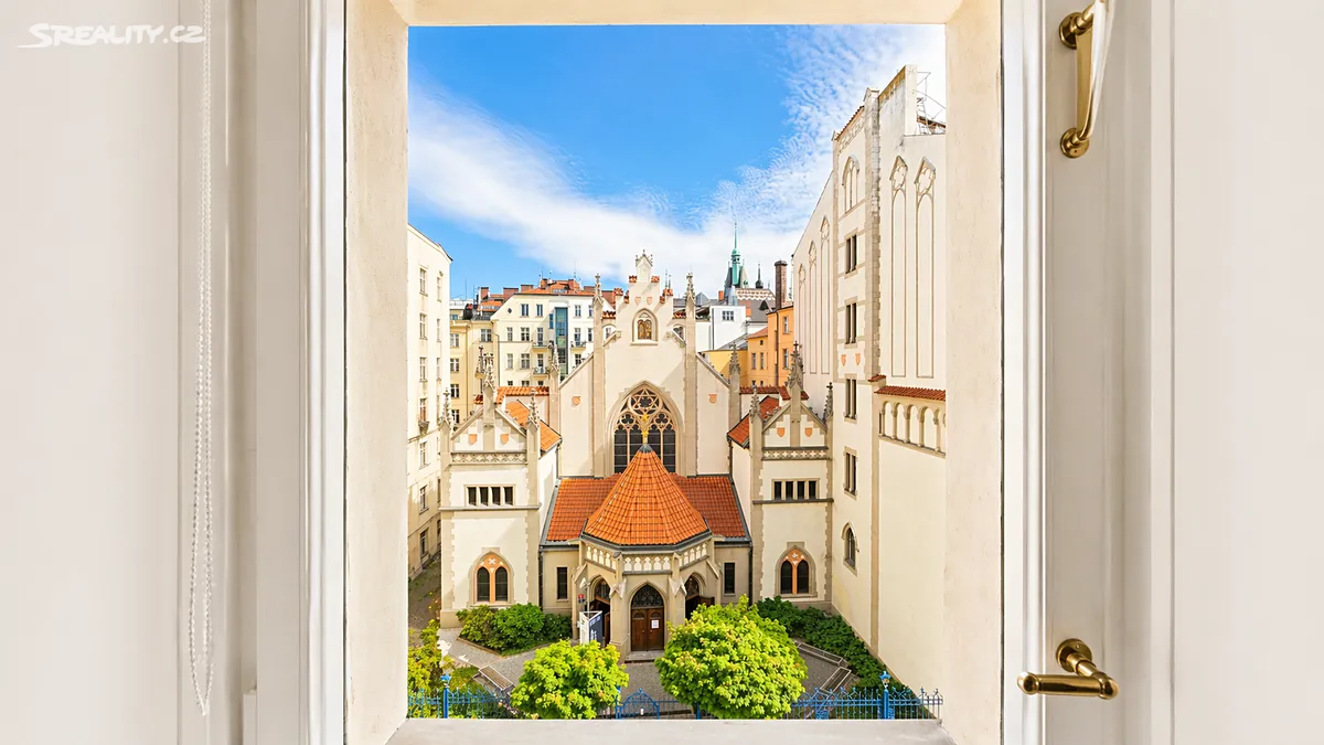 Pronájem bytu 3+kk 74 m² – další