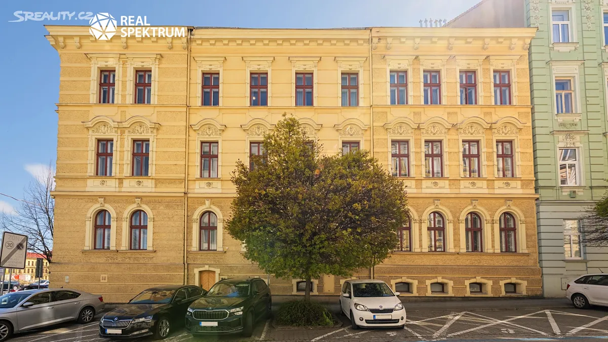 Pronájem kanceláře 360 m² – pohled 2