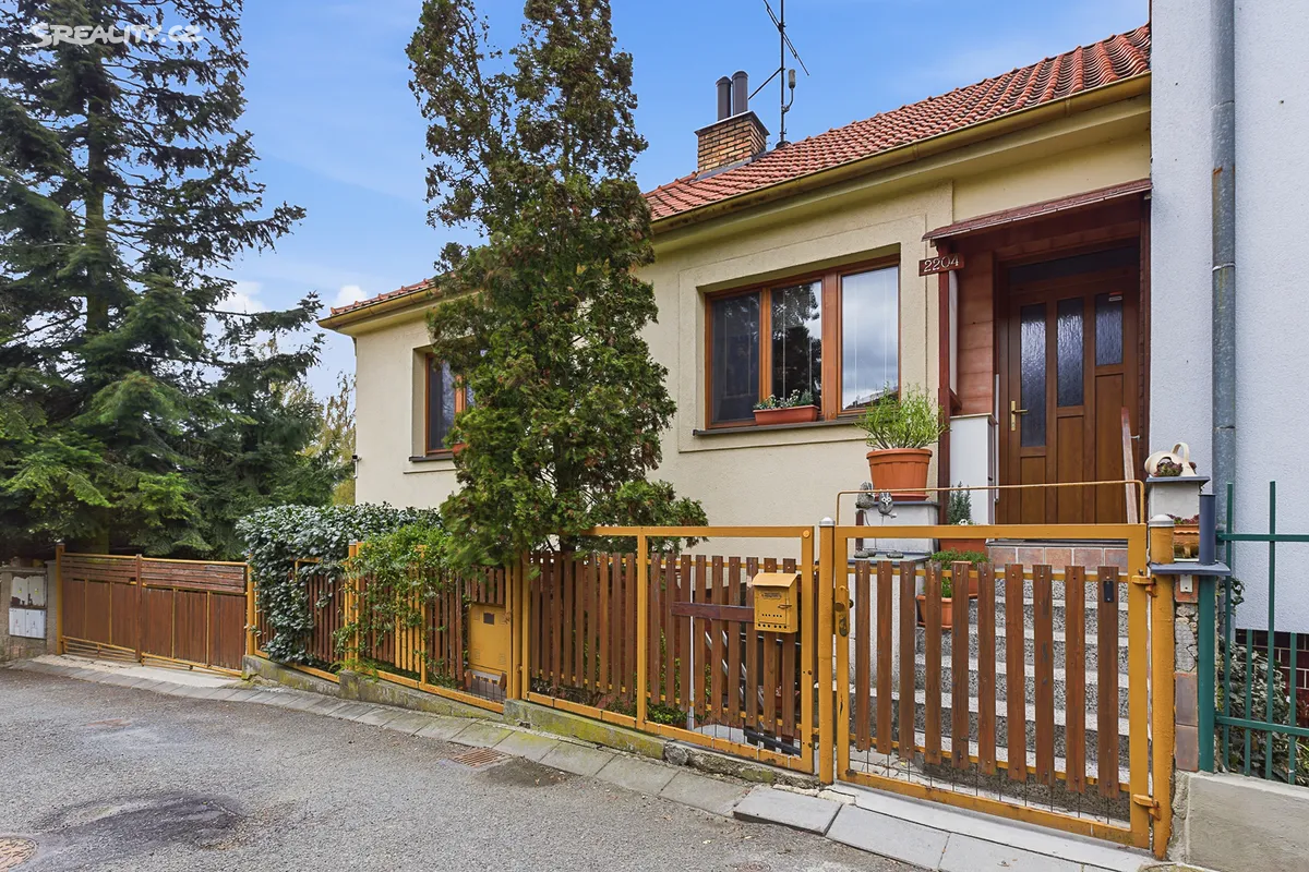 Prodej rodinného domu 201 m², pozemek 360 m², Rakovník