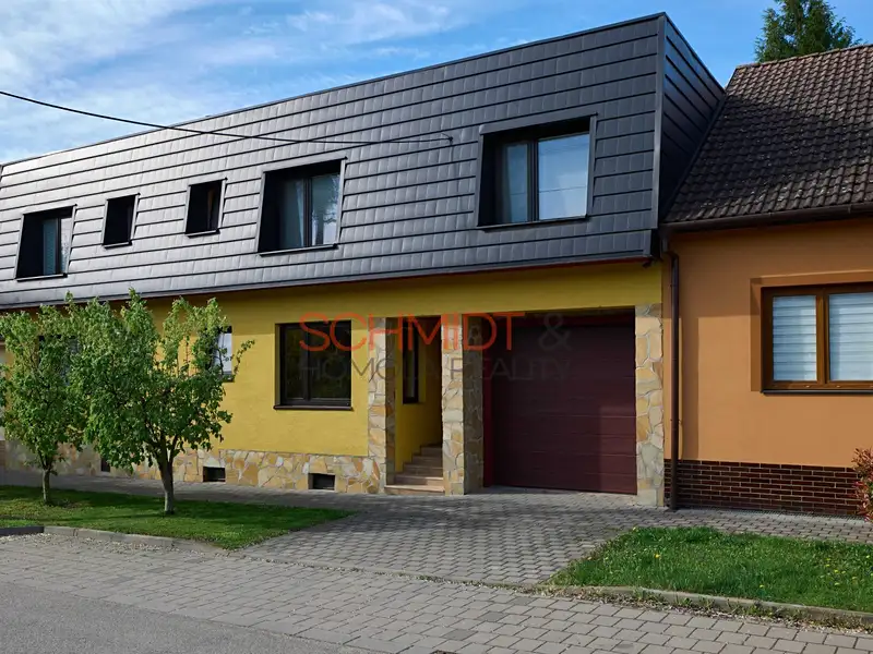 Prodej rodinného domu 437 m², pozemek 1807 m², Hustopeče – náhled fotky 1