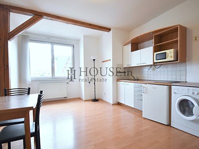 Pronájem bytu 1+kk 28 m²