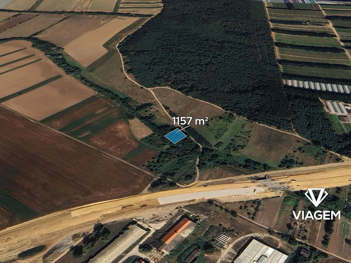 Prodej podílu 1/2 pole 578 m²