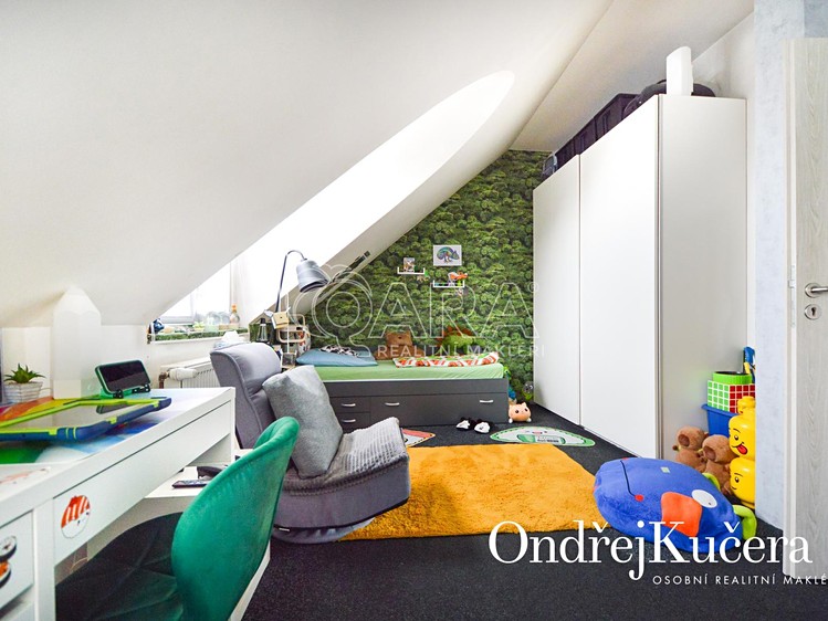 Prodej komerčního prostoru, 222 m² (5 z 16)