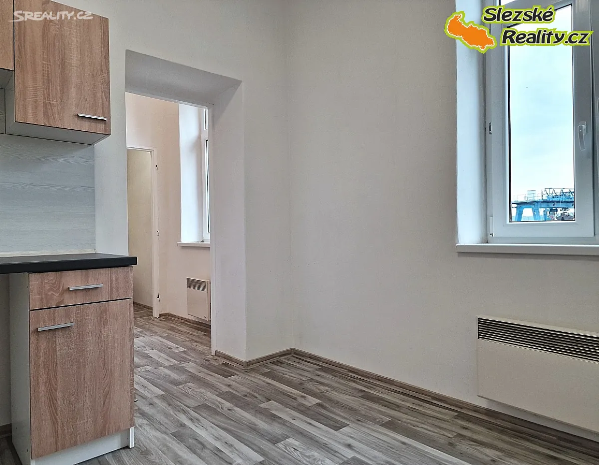 Pronájem bytu 1+1 39 m² – pohled 4