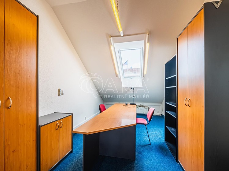 Комерційне приміщення в оренду, 100 м² (17 з 18)