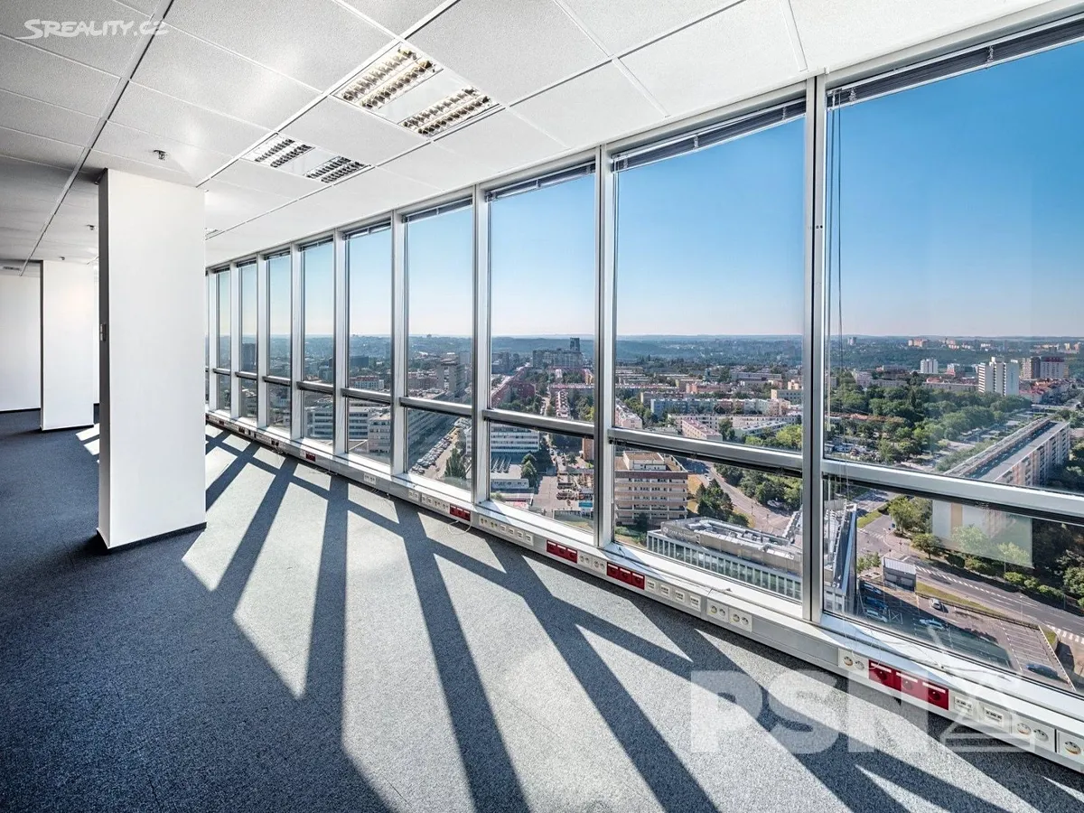 Pronájem kanceláře 266 m² – pohled 4