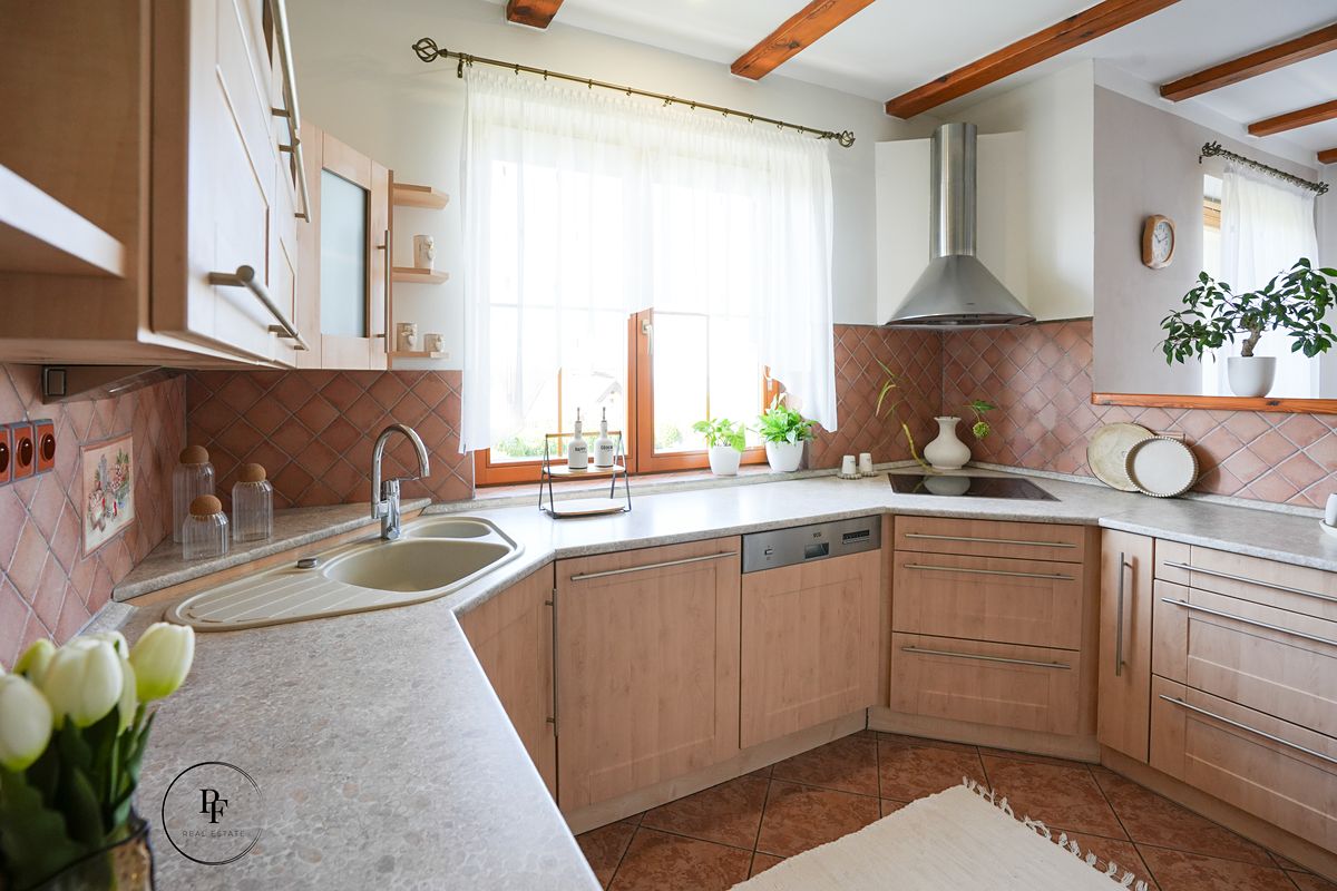 Prodej rodinného domu 134 m², pozemek 1249 m² – fotografie 5