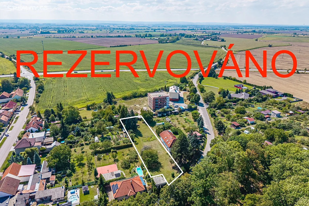 Prodej stavebního pozemku 1775 m², Holice