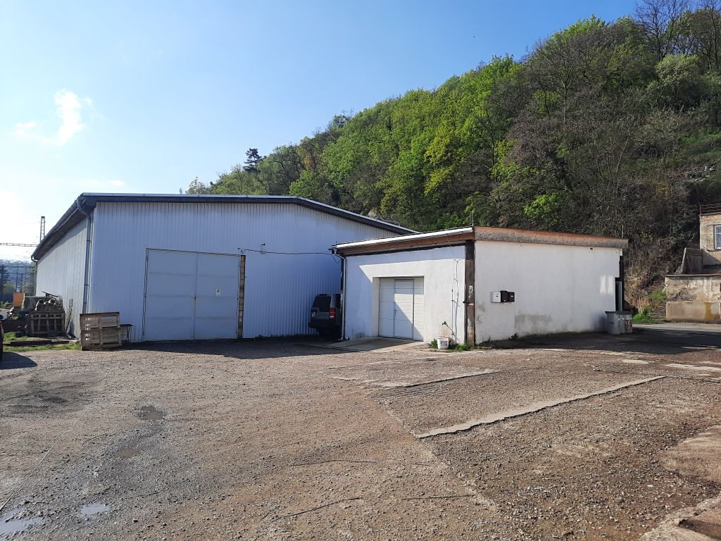 Prodej kanceláře 1220 m² – fotografie 2