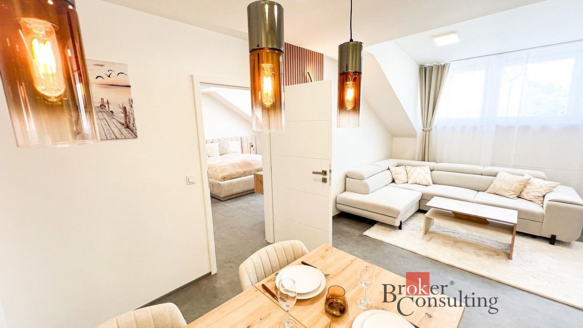 Pronájem bytu 2+kk 74 m² – fotografie 4