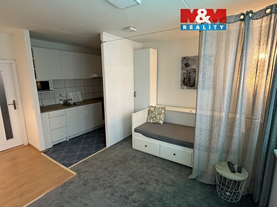 Pronájem bytu 1+kk 32 m²