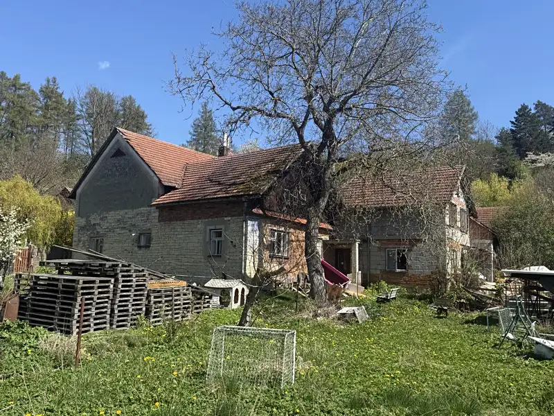 Prodej rodinného domu 150 m², pozemek 1416 m², Leština – náhled fotky 2