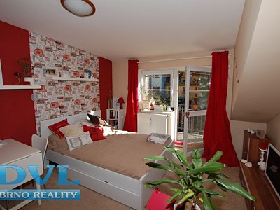 Pronájem bytu 1+kk 30 m² (Jednopodlažní)