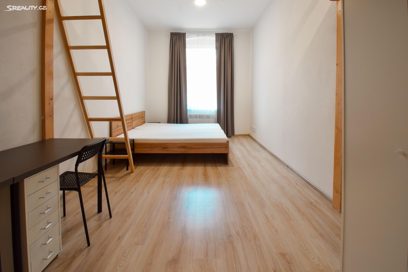 Pronájem bytu 1+1 32 m² (Mezonet) – pohled 5