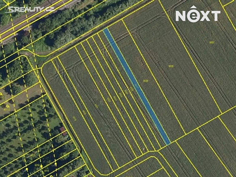 Prodej  pole 432 m² – pohled 2