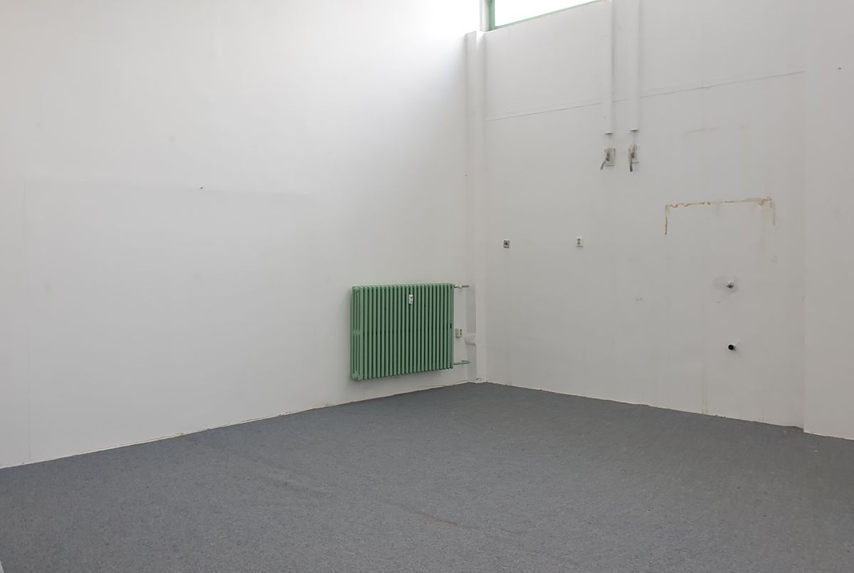 Pronájem obchodního prostoru 97 m² – fotografie 2