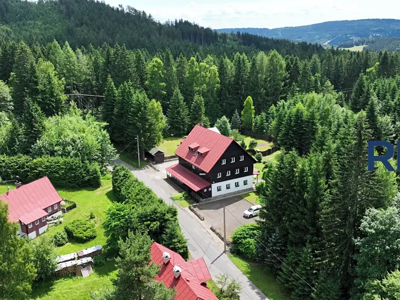 Prodej ubytovacího zařízení 520 m², Lučany nad Nisou – náhled fotky 2