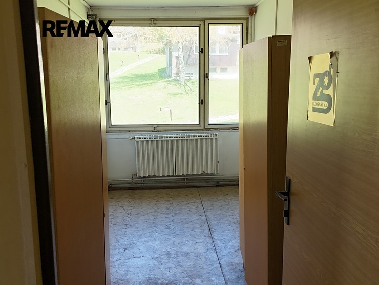Комерційне приміщення на продаж, 220 м² (14 з 16)