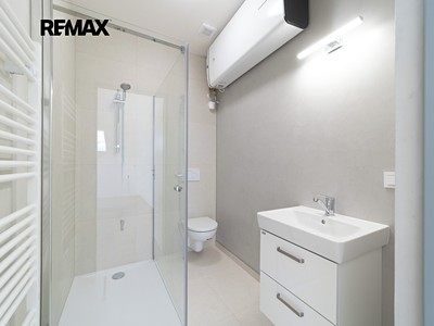 Pronájem bytu 3+kk 87 m²