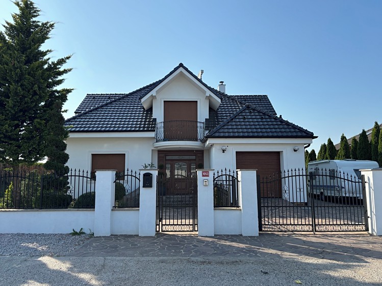 Будинок на продаж, 320 м² (1 з 21)