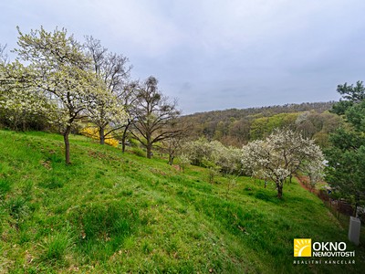 Prodej  stavebního pozemku 1 459 m²