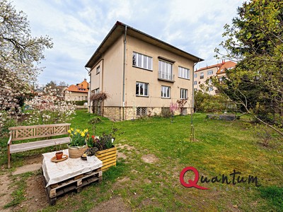 Prodej  vily 335 m², pozemek 902 m²