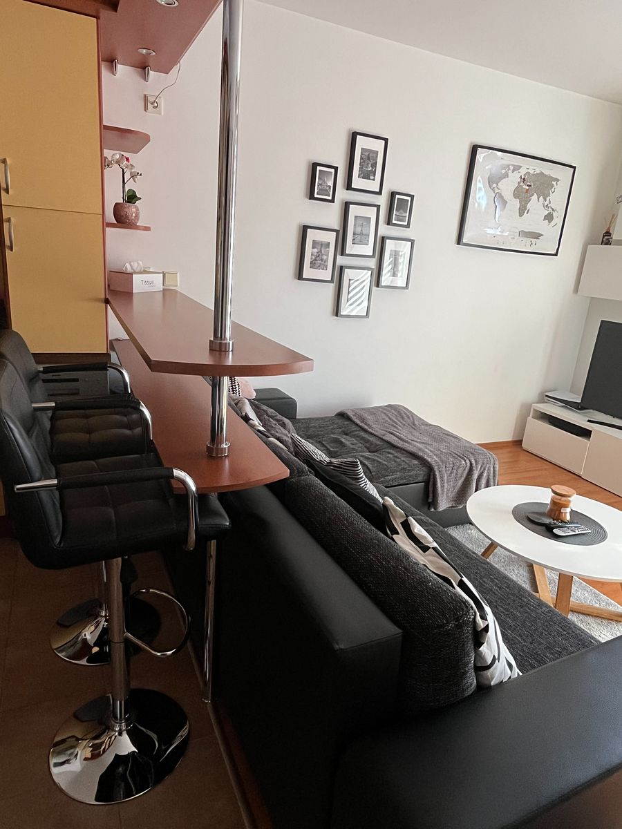 Pronájem bytu 2+kk 45 m² – fotografie 4