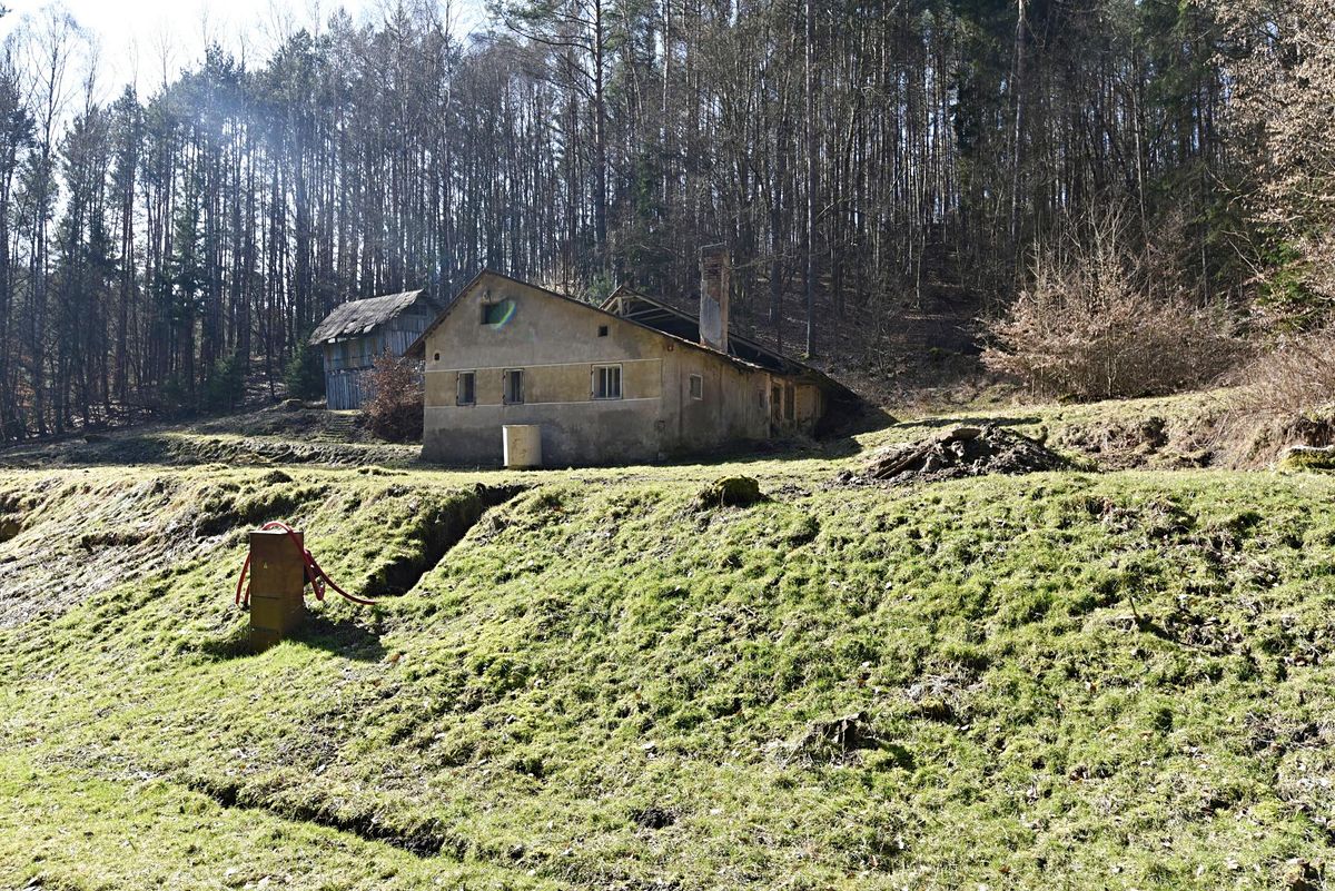 Prodej stavebního pozemku 3659 m² – fotografie 3