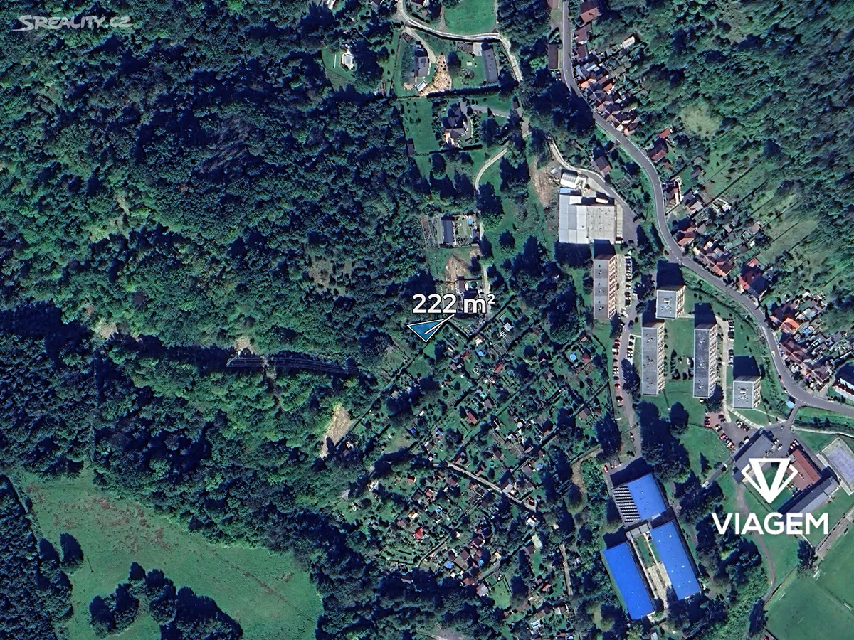 Prodej stavebního pozemku 222 m² – pohled 2