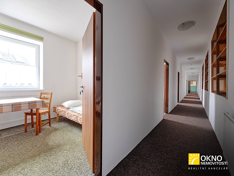 Комерційне приміщення на продаж, 800 м² (7 з 30)