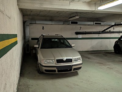 Pronájem garážového stání 15 m²