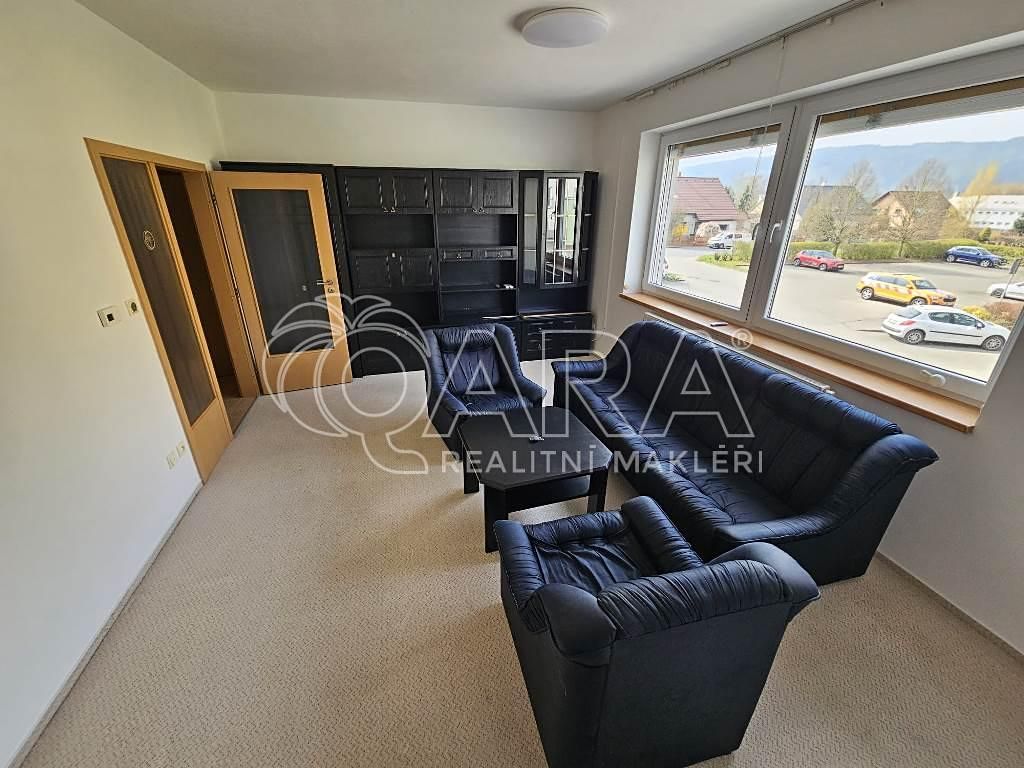 Pronájem bytu 2+1 55 m² – fotografie 3