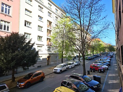 Pronájem bytu 1+1 37 m²