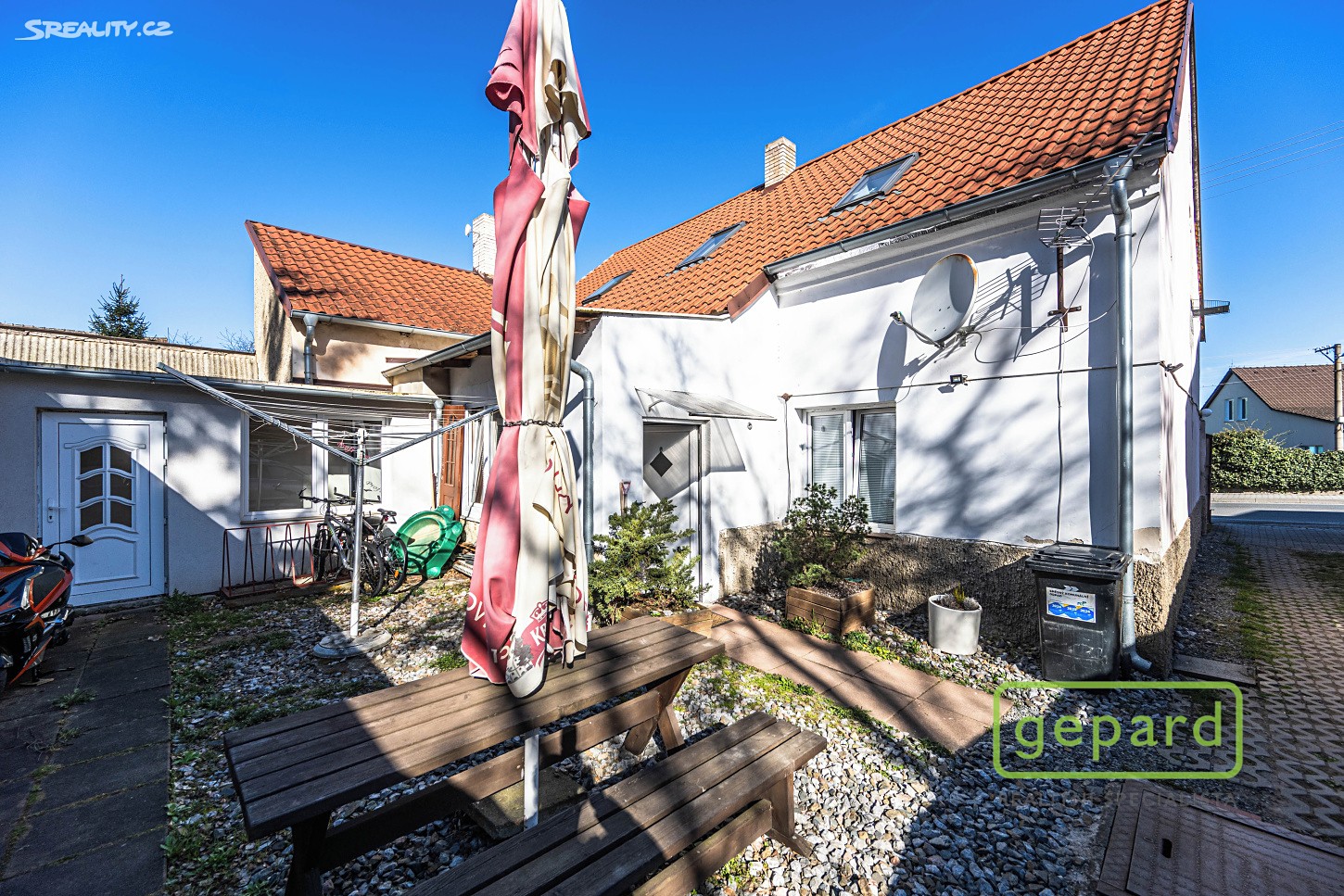 Prodej  vícegeneračního domu 569 m², pozemek 538 m² – pohled 2